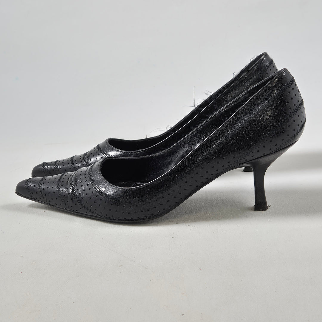 Zara Perforerade Pumps i Läder Storlek 38