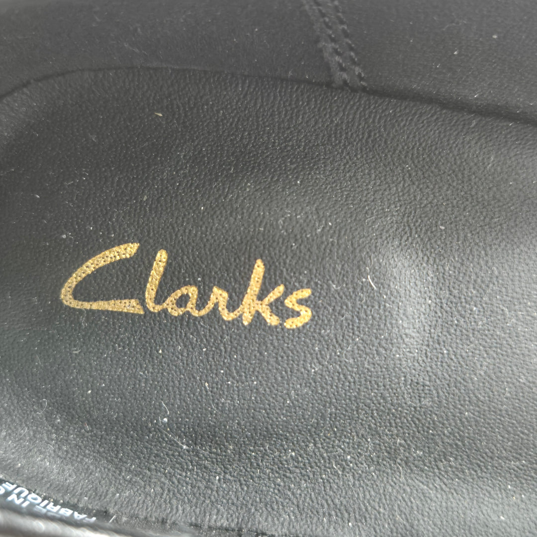 Eleganta svarta läderskor med klack från Clarks
