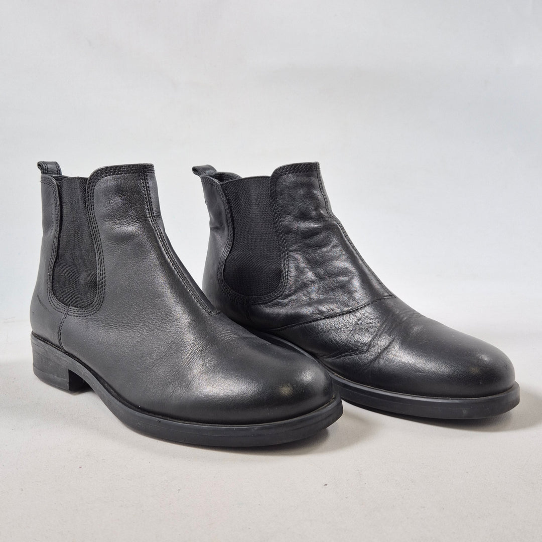 Eleganta svarta läderboots från Vagabond