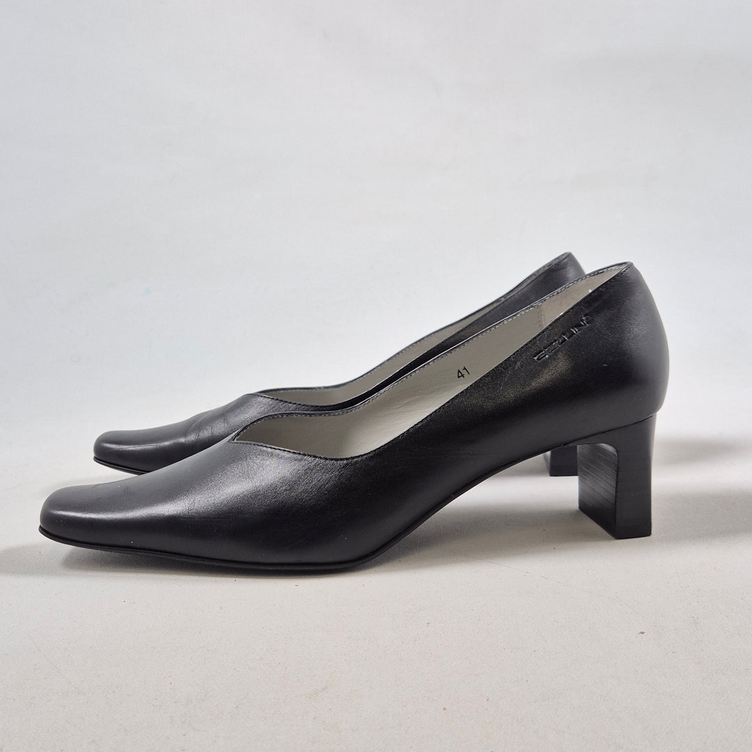 Eleganta svarta läderpumps Nina Armando