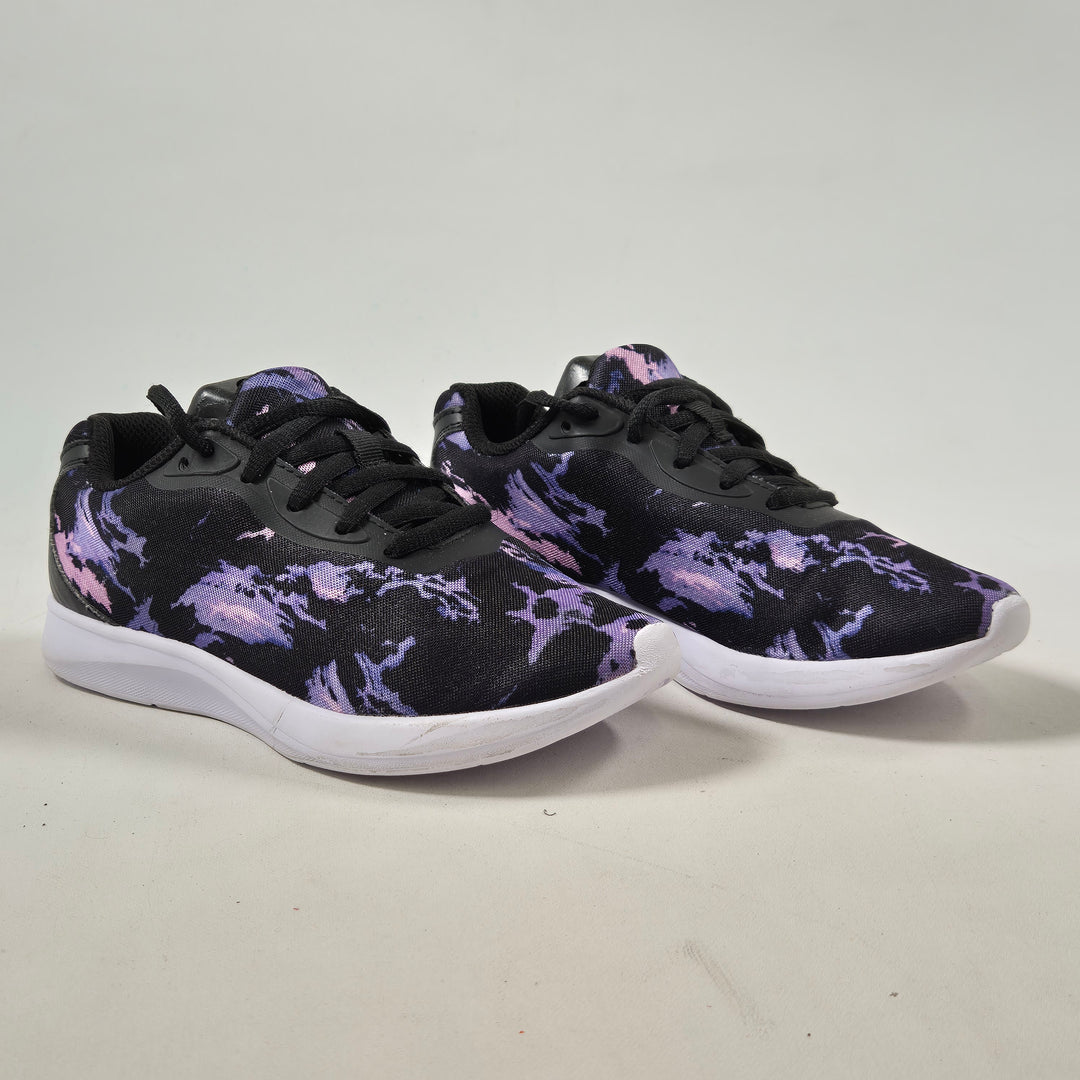 Trendiga Stadium-sneakers i kamouflagemönster