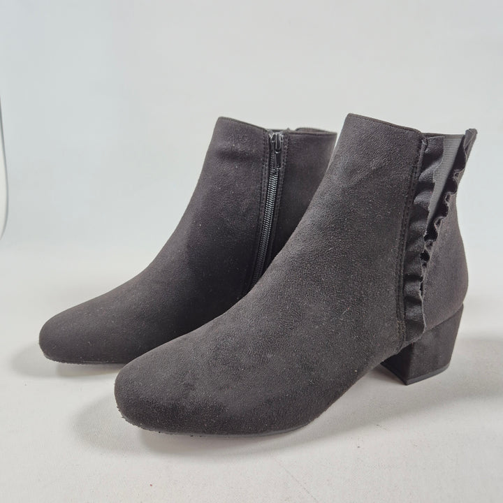 Duffy Svarta Ankelboots med Rysch – Strl 39