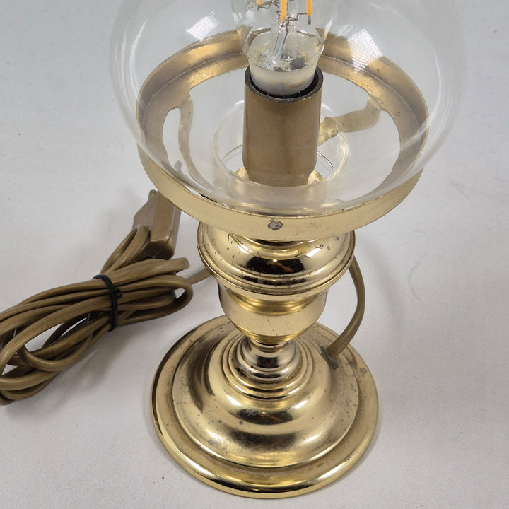Retro bordslampa i klassisk mässing