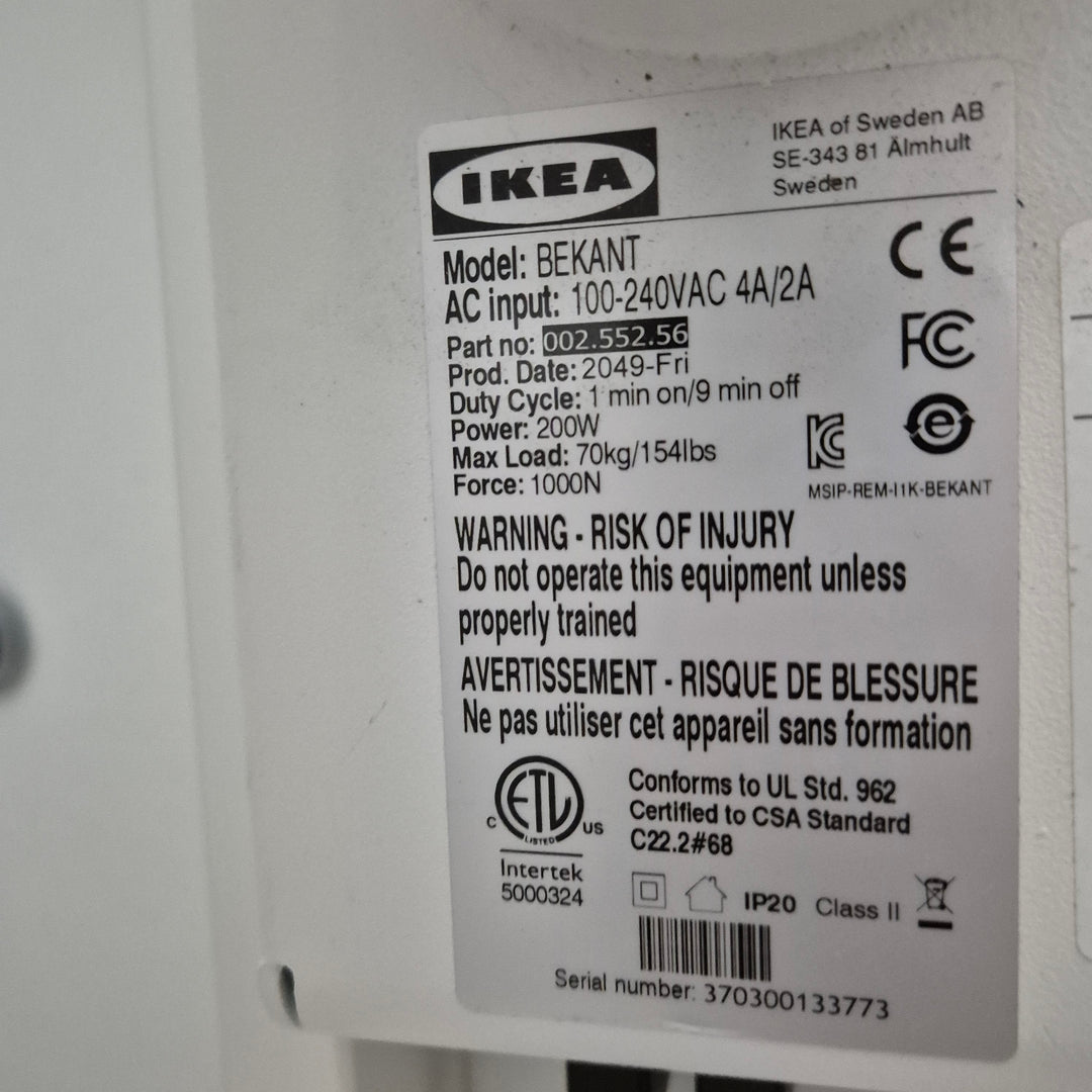 IKEA BEKANT höj-och sänkbart skrivbord i vitt