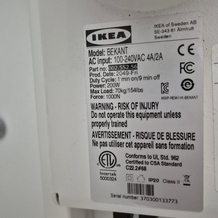 IKEA BEKANT höj-och sänkbart skrivbord i vitt