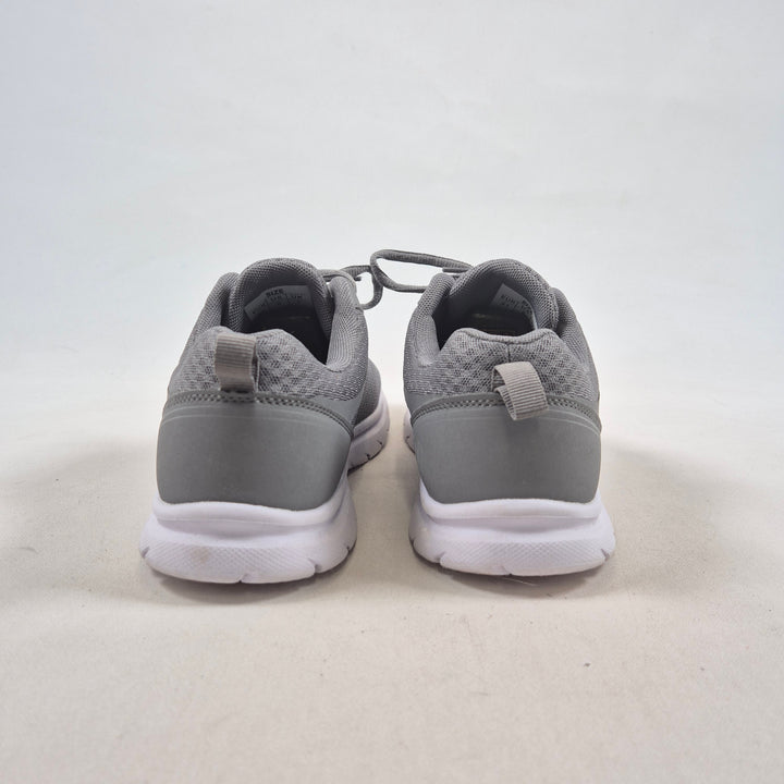 Modern grå löparsko från Stadium EU 41