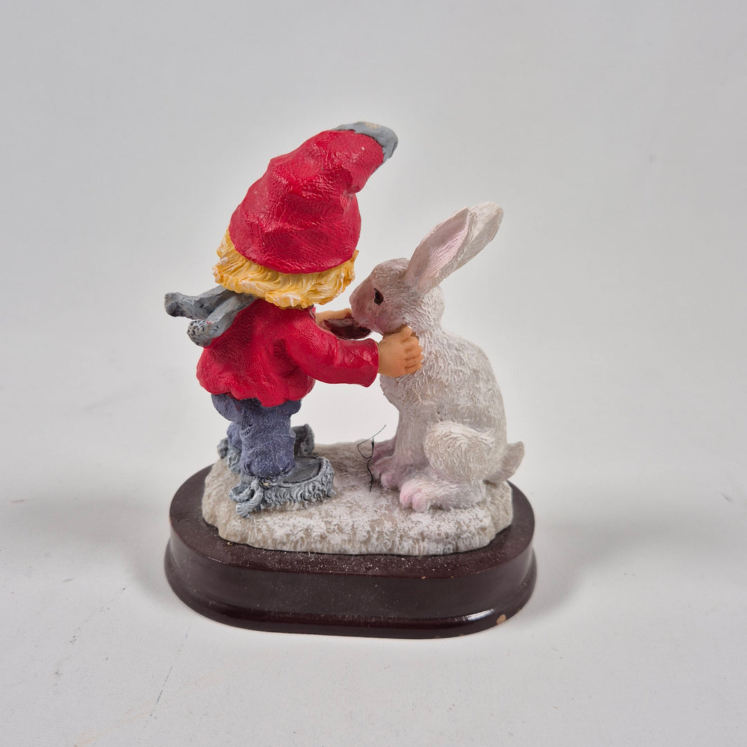 Retro figurin pojke med kanin Betty Lebey