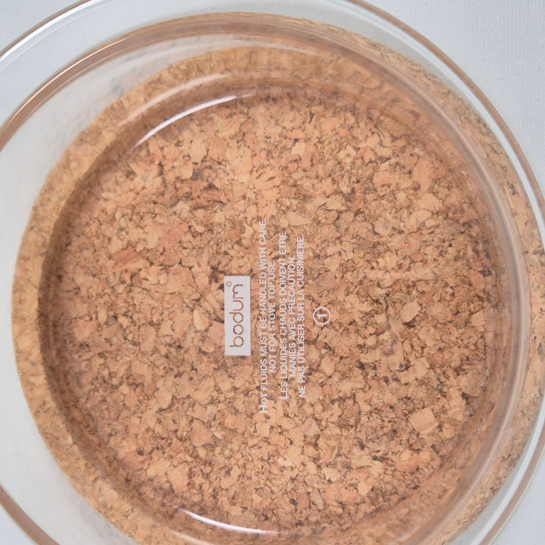 Eleganta glasfat med korkbotten från Bodum