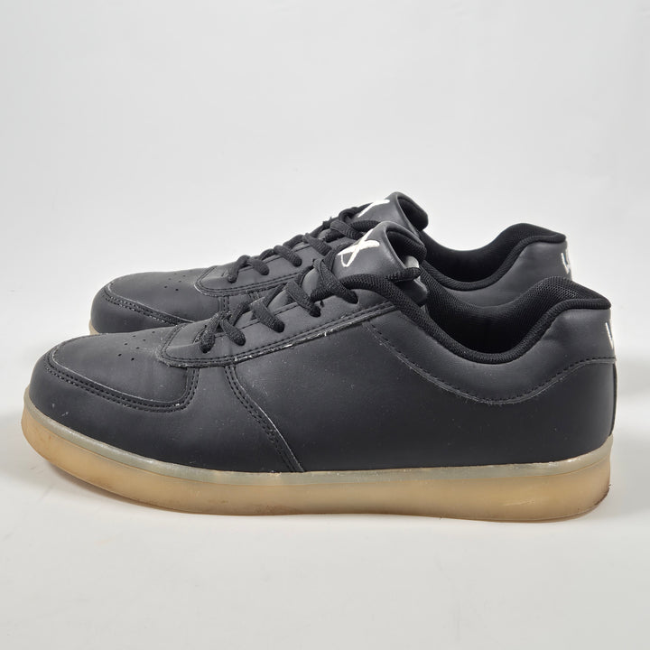 Moderna sneakers Wize & Ope, läder och gummi