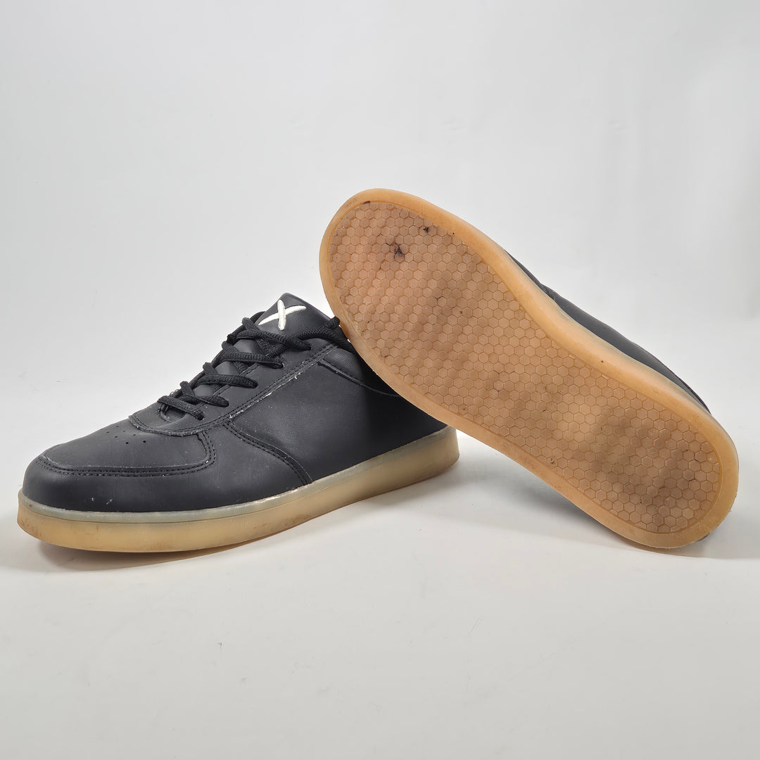 Moderna sneakers Wize & Ope, läder och gummi