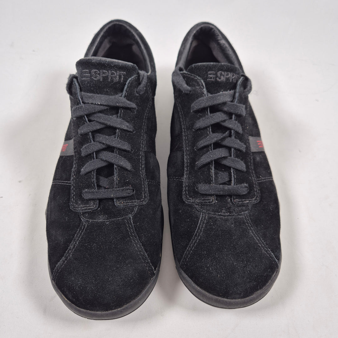 Svarta eleganta sneakers Esprit mocka EU 44