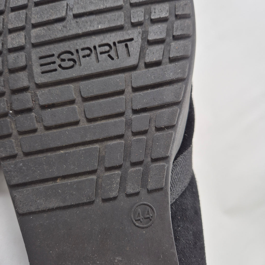 Svarta eleganta sneakers Esprit mocka EU 44