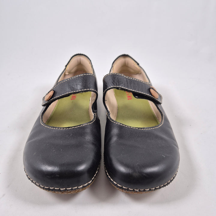 Eleganta svarta läderskor från Green Comfort