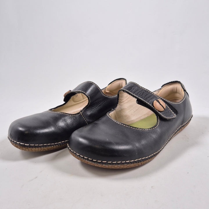 Eleganta svarta läderskor från Green Comfort