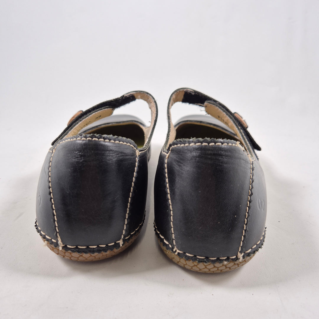 Eleganta svarta läderskor från Green Comfort