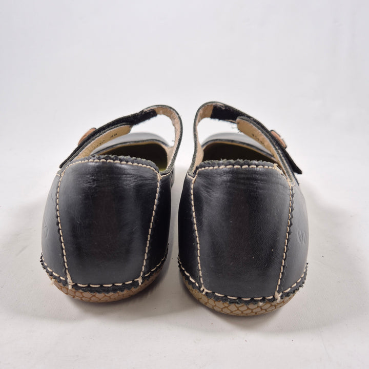 Eleganta svarta läderskor från Green Comfort