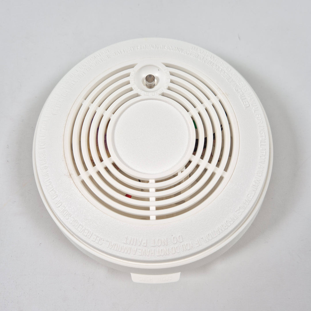 Smidig BRK Electronics rökdetektor i plast