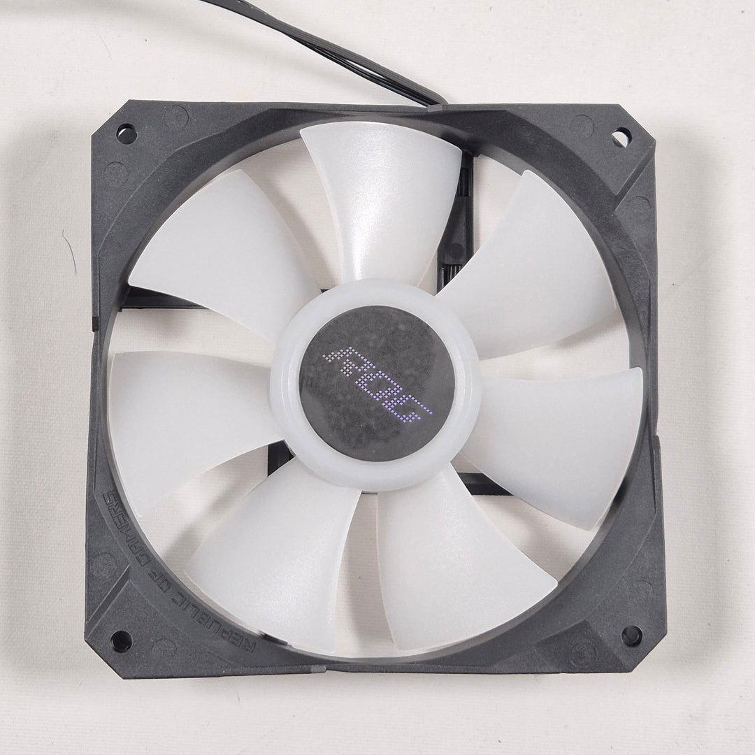 ASUS ROG Strix datorfläkt med RGB-belysning