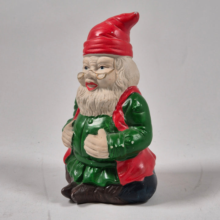 Retro Keramisk Trädgårdstomte med Röd Luva