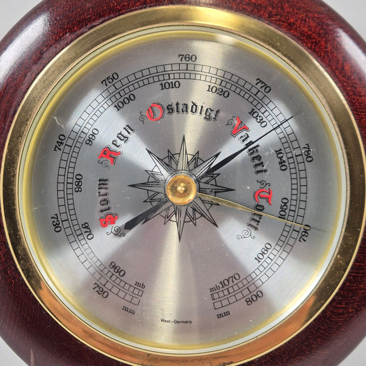 Retro barometer i trä och metall