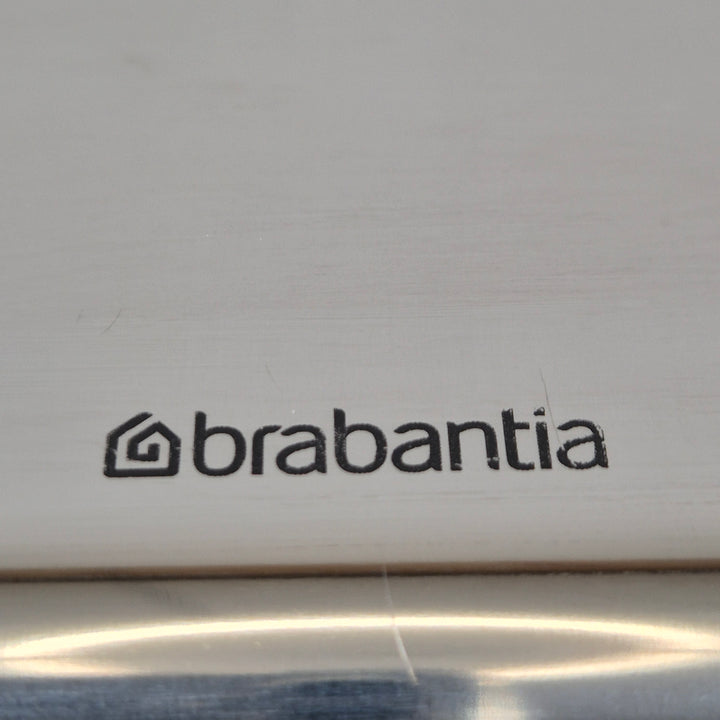 Brabantia brödlåda i rostfritt stål modern