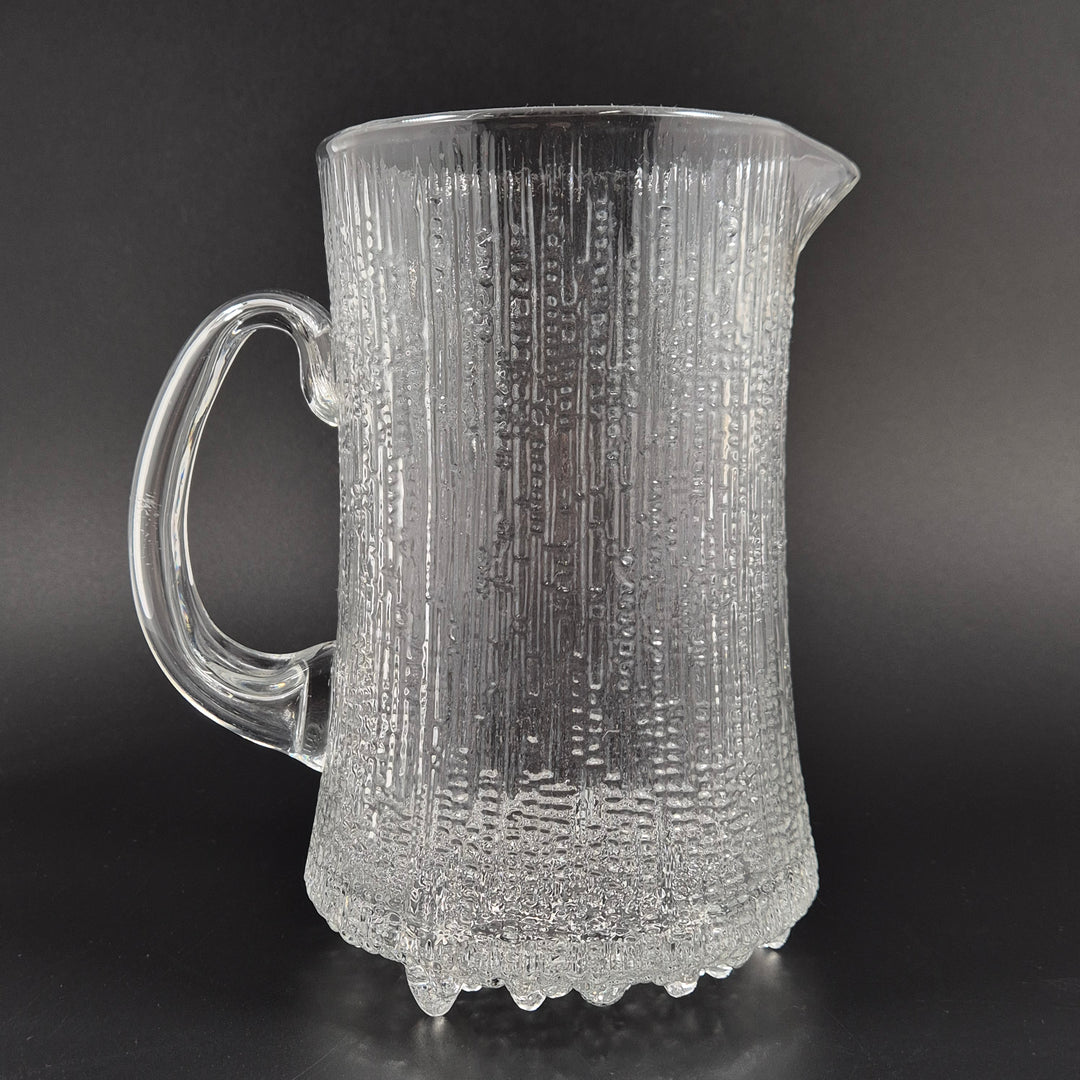 Retro karaff i pressat glas med struktur