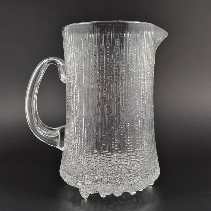 Retro karaff i pressat glas med struktur