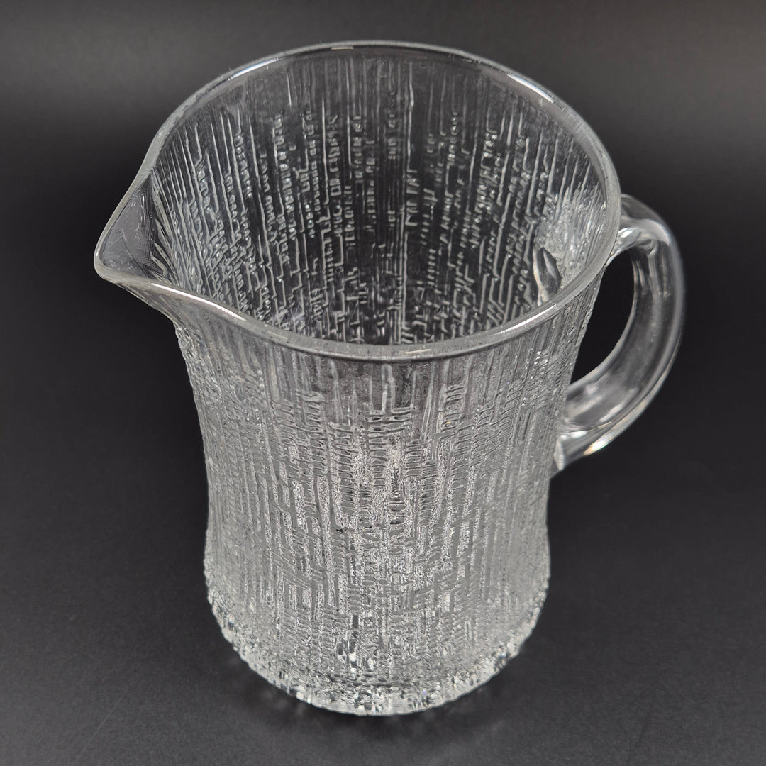 Retro karaff i pressat glas med struktur