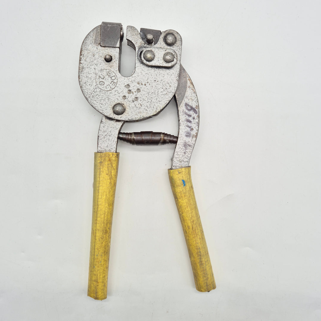 Retro kabelskotång i metall med gula handtag