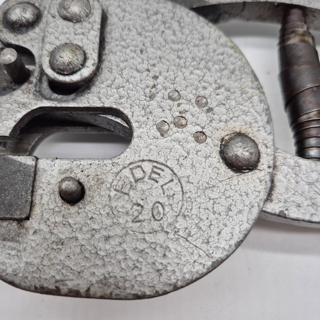 Retro kabelskotång i metall med gula handtag