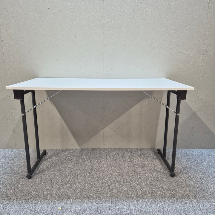 ELJ Bordet AB fällbart skrivbord / hopfällbart bord i trä och metall