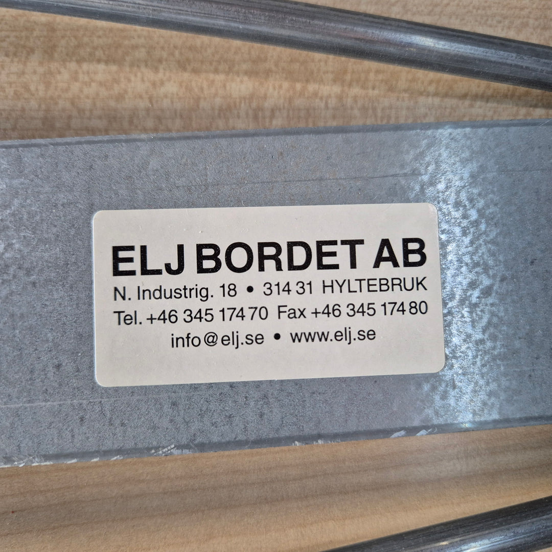 ELJ Bordet AB fällbart skrivbord / hopfällbart bord i trä och metall