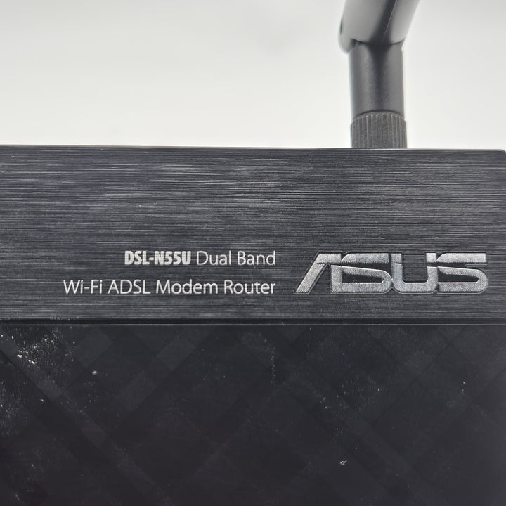 ASUS DSL‑N55U dual band ADSL WiFi-router