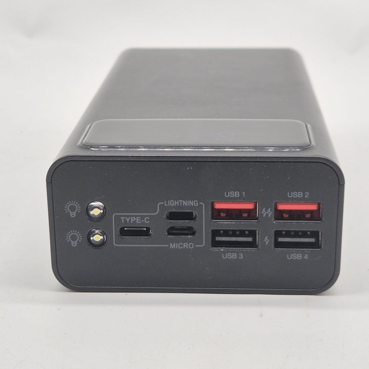 Powerbank 40 000 mAh – Snabbladdning med 4 USB & Type-C