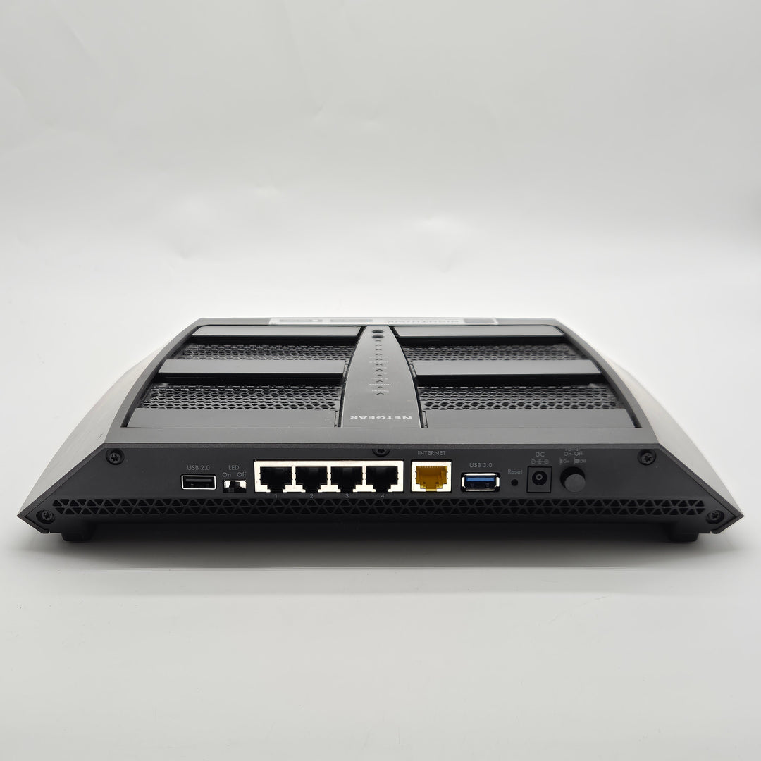 Netgear Nighthawk X6 WiFi router begagnad