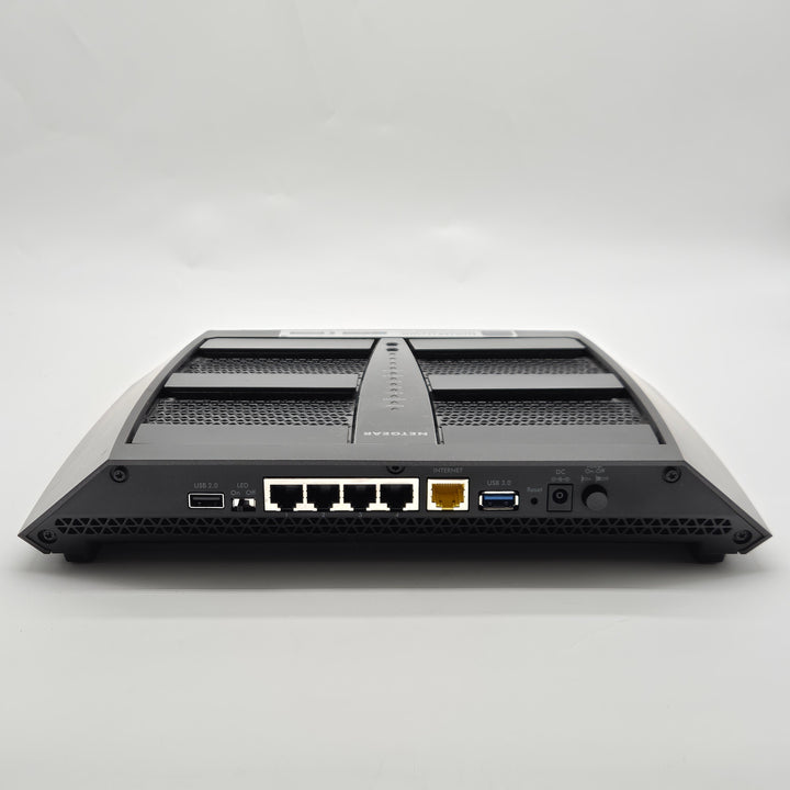 Netgear Nighthawk X6 WiFi router begagnad