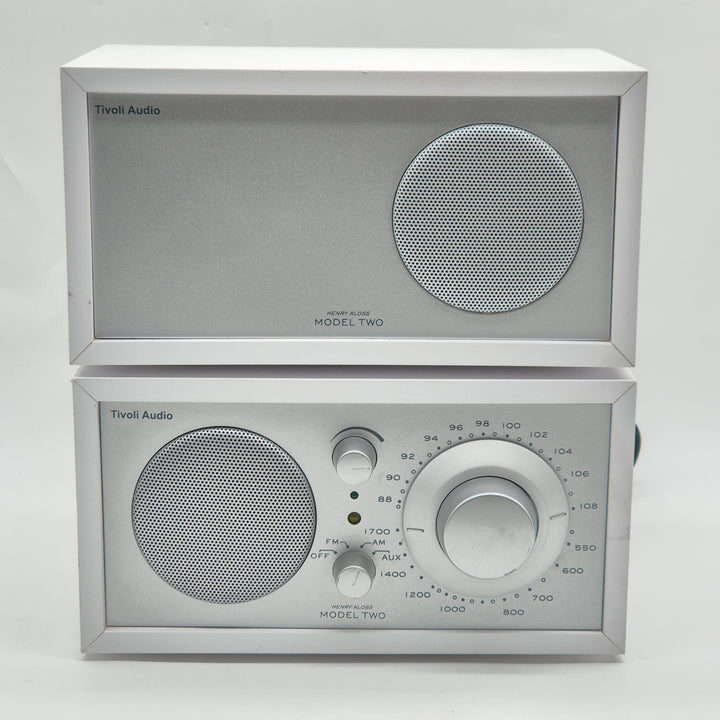 Tivoli Audio Model Two stilrent stereosystem trä