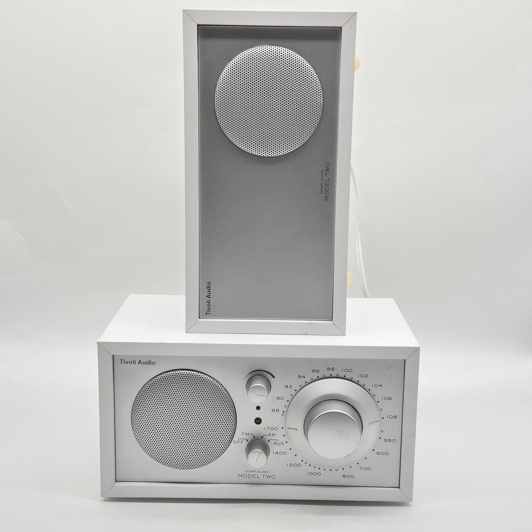 Tivoli Audio Model Two stilrent stereosystem trä