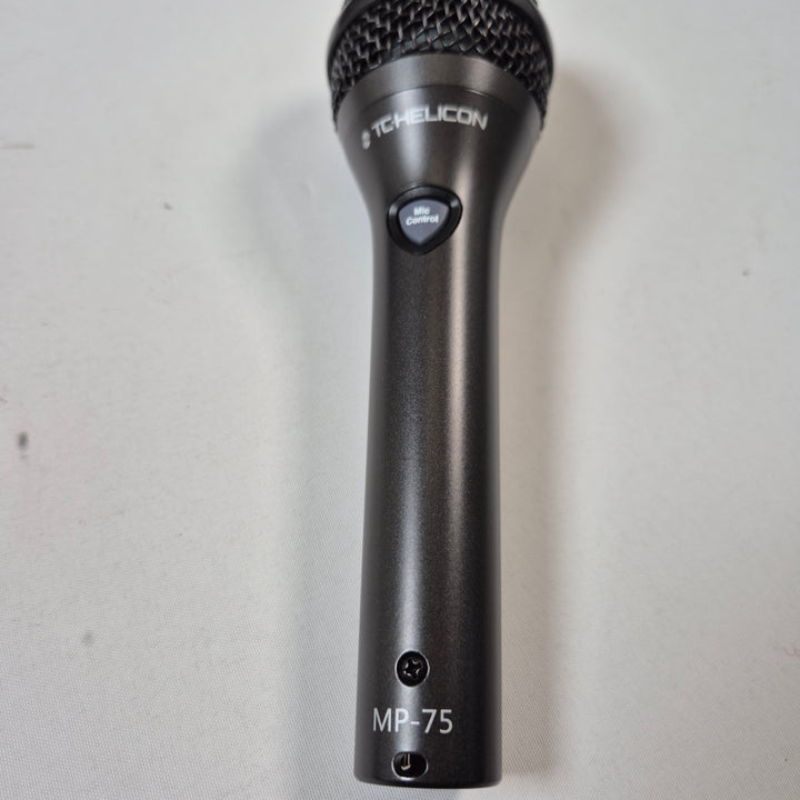 TC-Helicon SingThing vokalprocessor med högtalare