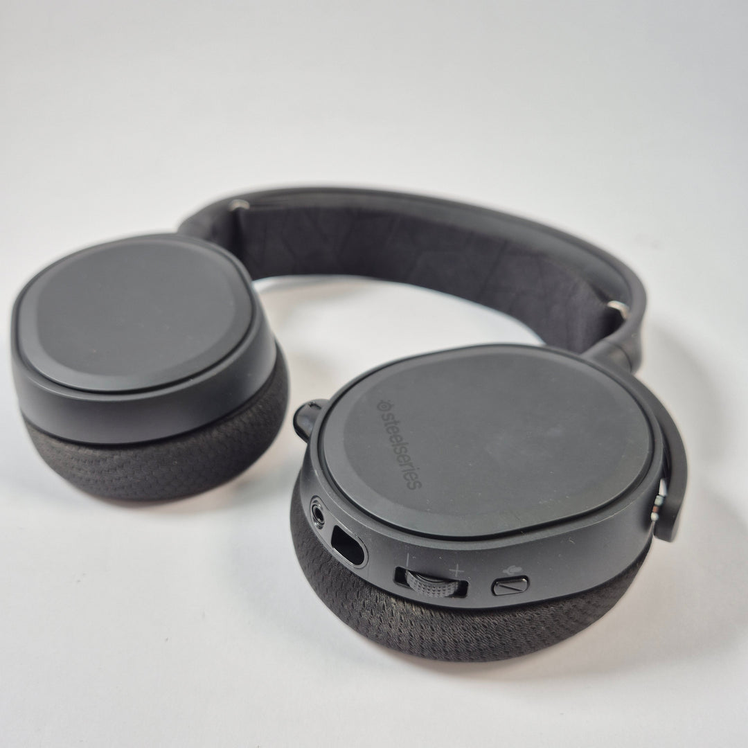 SteelSeries over ear gamingheadset kabelanslutet begagnat