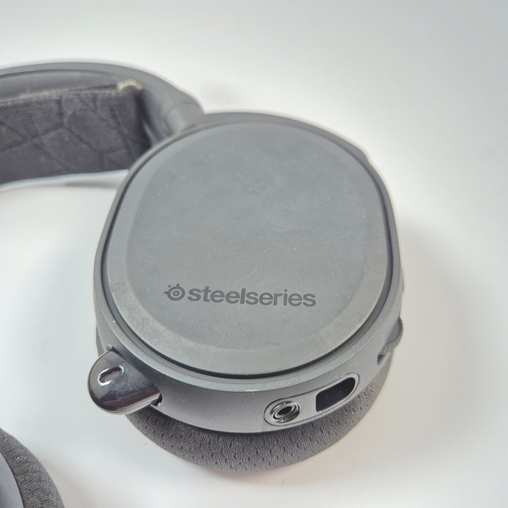 SteelSeries over ear gamingheadset kabelanslutet begagnat