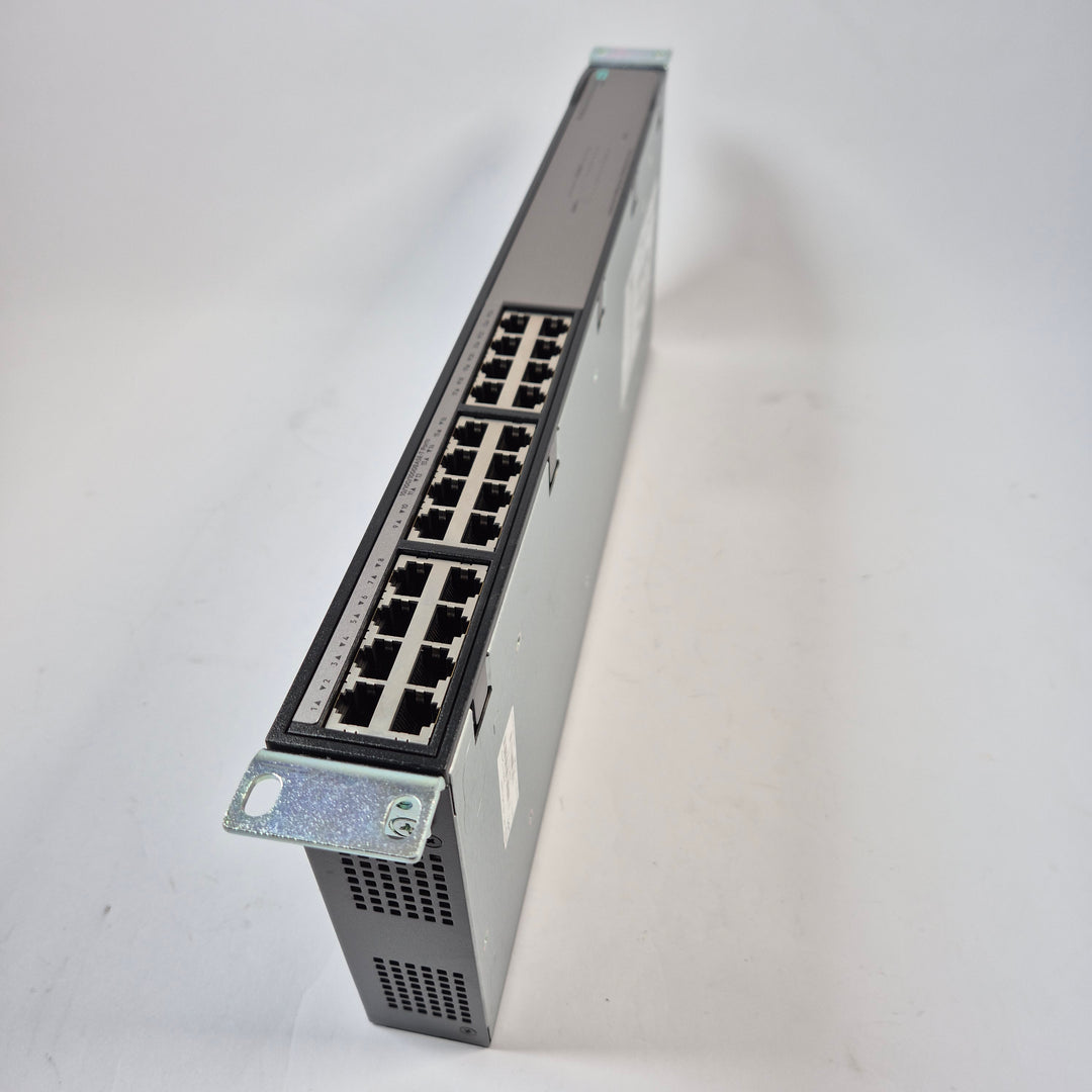 HPE nätverksswitch JG708B rackmonterad begagnad