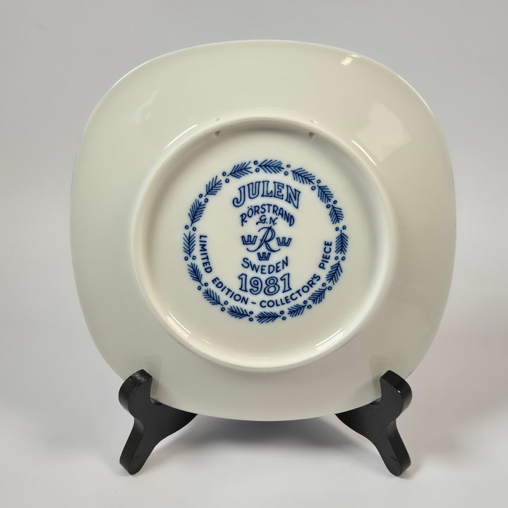 Rörstrand retro jul s⁠a⁠m⁠l⁠a⁠r⁠t⁠a⁠l⁠l⁠r⁠i⁠k blåvitt porslin 1981