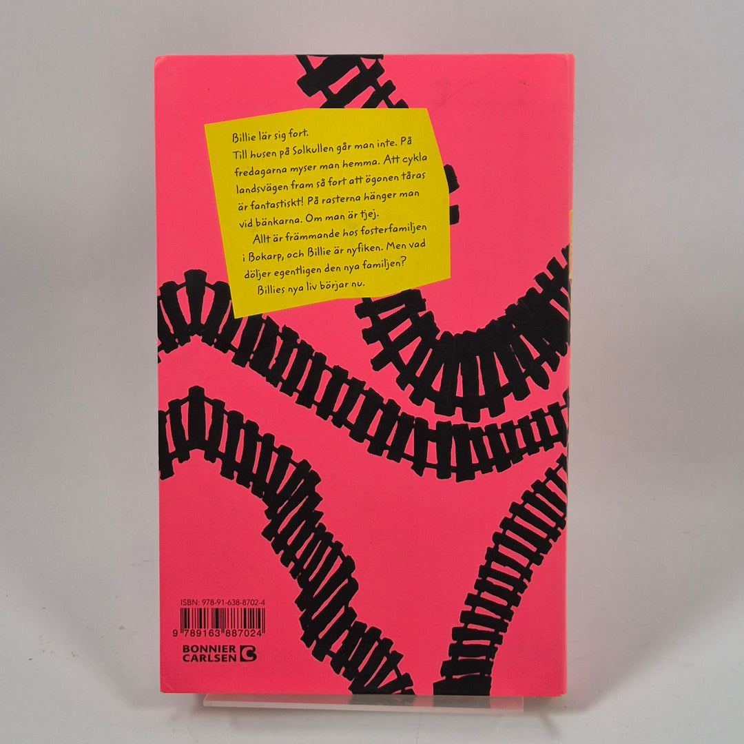 Billie avgång 9 42 ungdomsbok neonrosa pocket