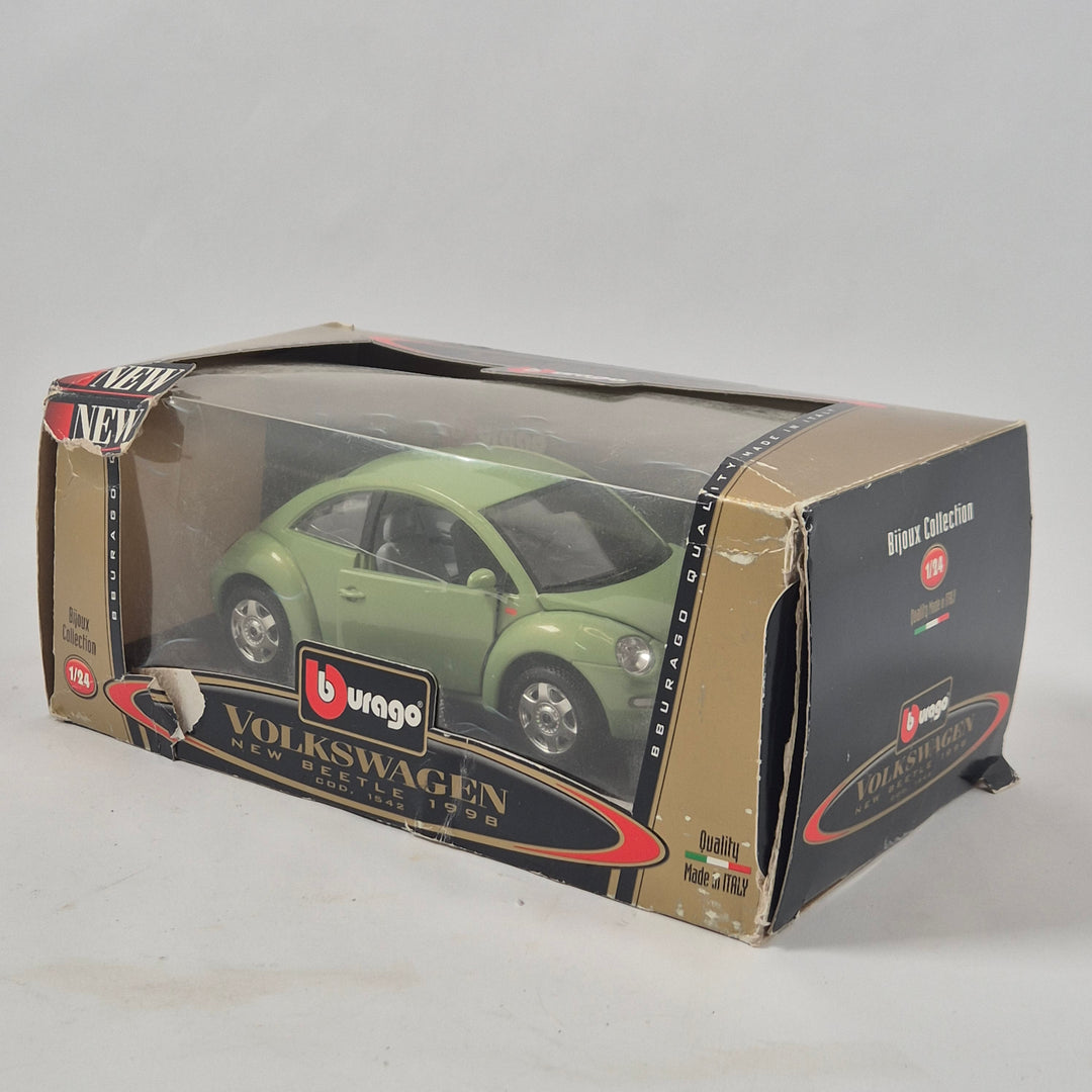 Bburago Volkswagen New Beetle 1998 modellbil retro