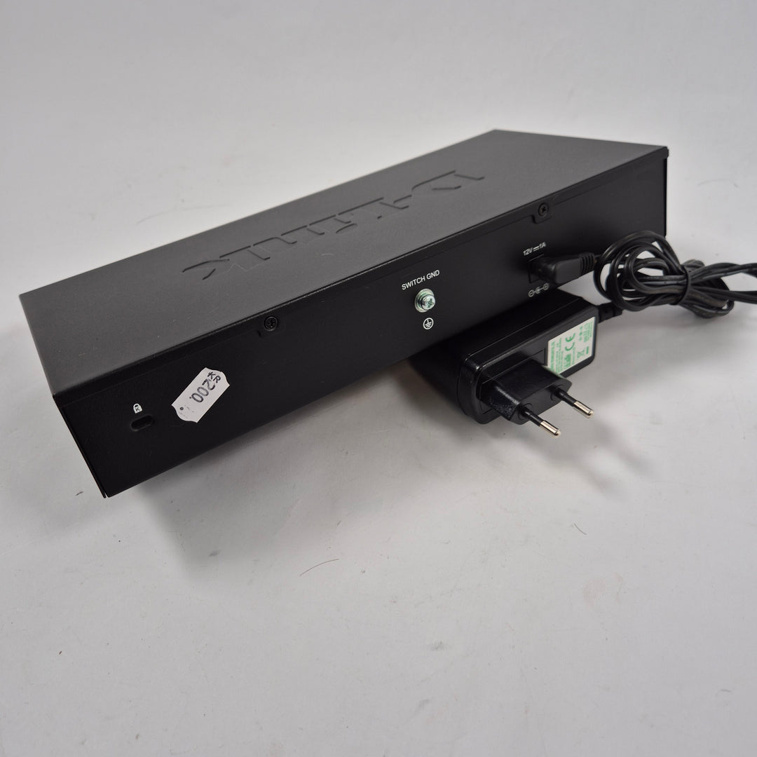 D-Link GO-SW-16G nätverksswitch 16-portars begagnad