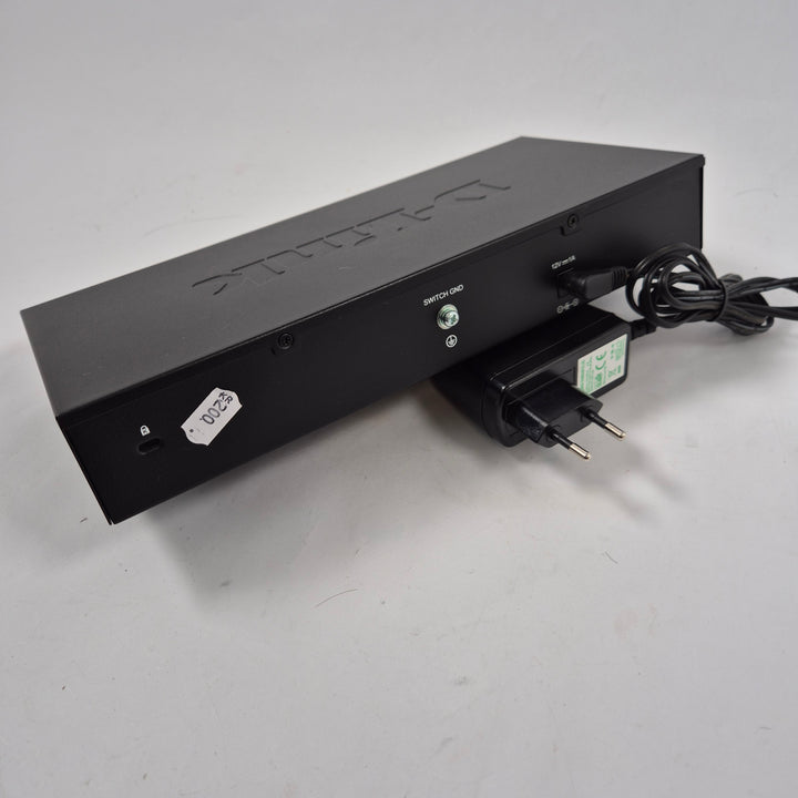 D-Link GO-SW-16G nätverksswitch 16-portars begagnad