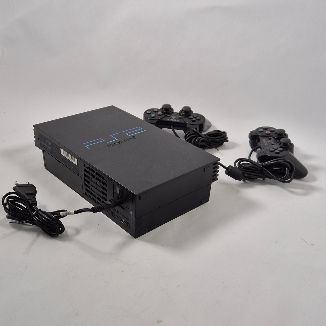 Retro Sony PlayStation 2 fat med två handkontroller