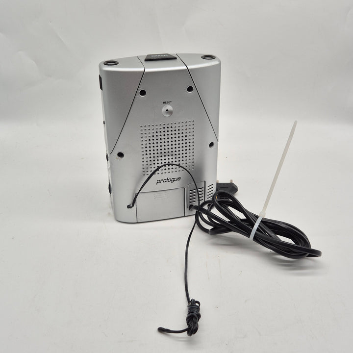 Retro projekterande väckarklocka med radio Clas Ohlson