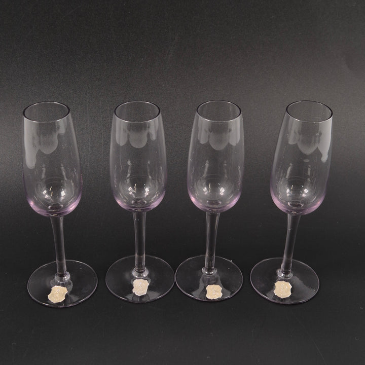 Eleganta lila champagneglas i set om fyra